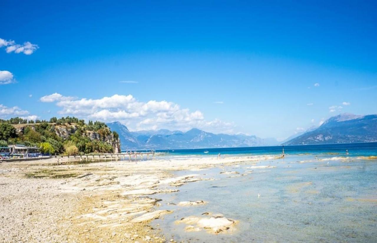 Perseo Apartment - 200M Dal Lago Di Garda Sirmione Ngoại thất bức ảnh