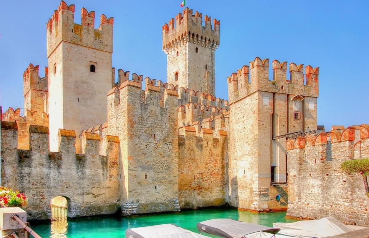 Perseo Apartment - 200M Dal Lago Di Garda Sirmione Ngoại thất bức ảnh