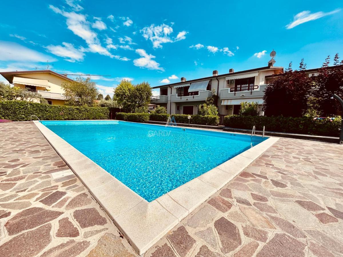 Perseo Apartment - 200M Dal Lago Di Garda Sirmione Ngoại thất bức ảnh