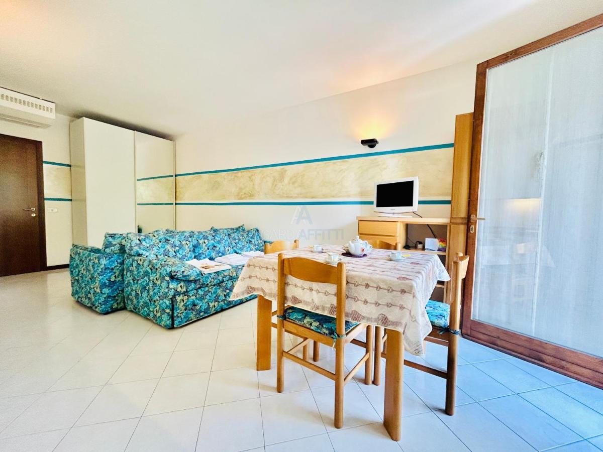 Perseo Apartment - 200M Dal Lago Di Garda Sirmione Ngoại thất bức ảnh